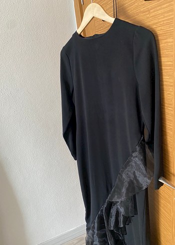 diğer Beden siyah Renk Uzun Kollu Siyah Gotik Fırfırlı Elbise