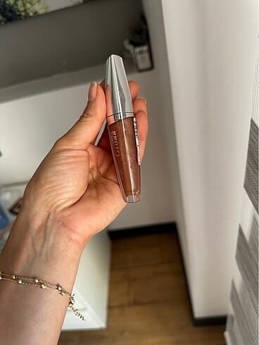  Beden Deborah gloss