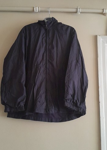 Erkek Siyah Rahat Kesim Yağmurluk - Görsel 2