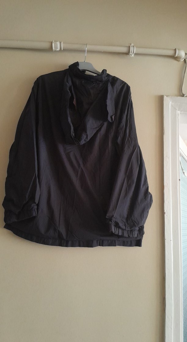 Erkek Siyah Rahat Kesim Yağmurluk - Görsel 4