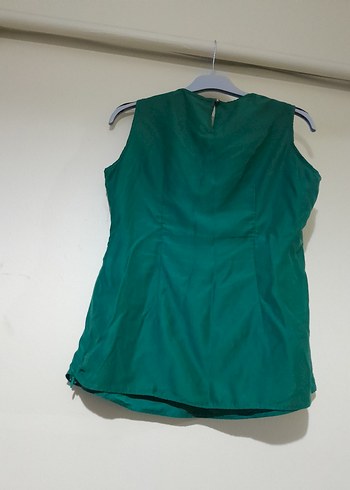 Yeşil Piliseli Kolsuz kadin bluz - Görsel 3