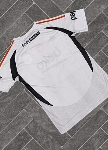 Diğer Bjk yeni sezon forma