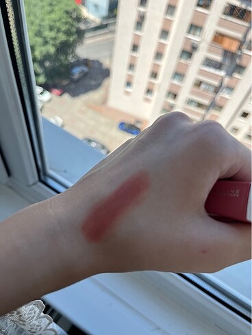  Beden Maybelline Super Stay