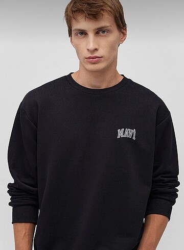 Mavi Logo Baskılı Siyah Sweatshirt