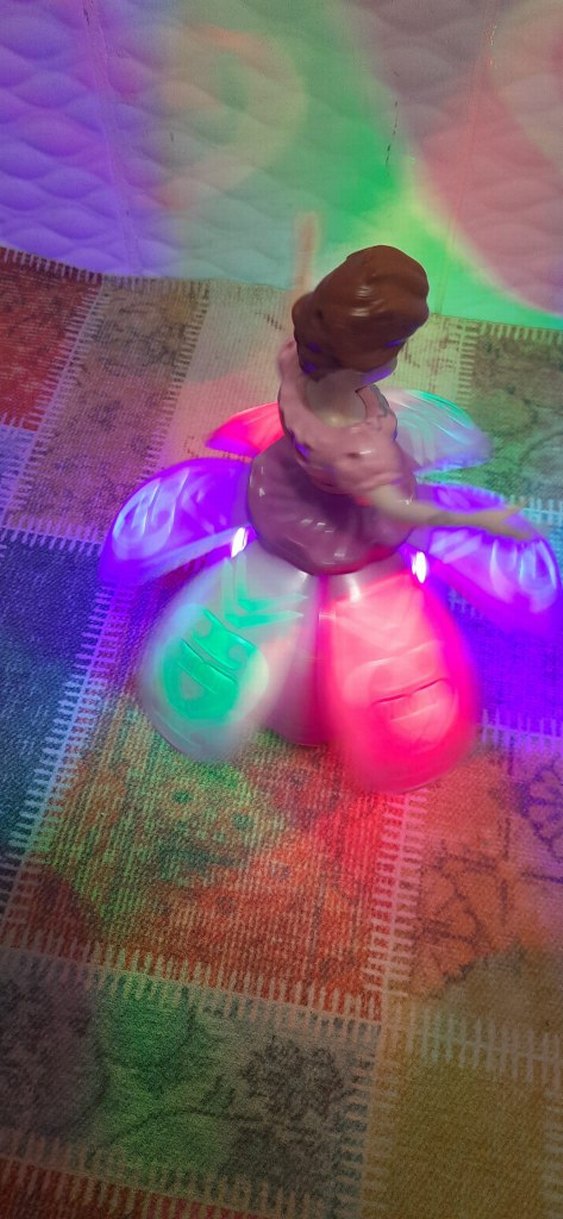 Işıklı Çok Renkli Prenses Bebek - Görsel 3