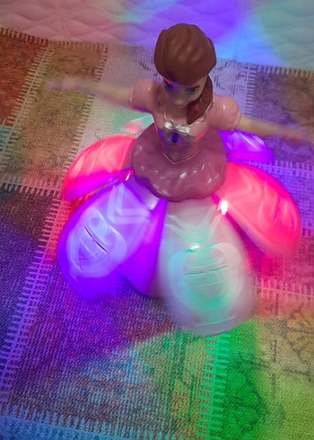 Renkli Işıklı Müzikli Oyuncak Bebek - Görsel 12