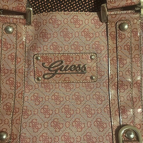 Guess Guess Çanta Büyük Boy Çapraz Askılı