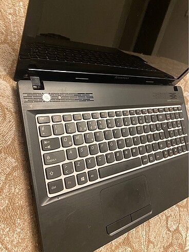  Beden ACİL SATILIK LENOVO DİZÜSTÜ