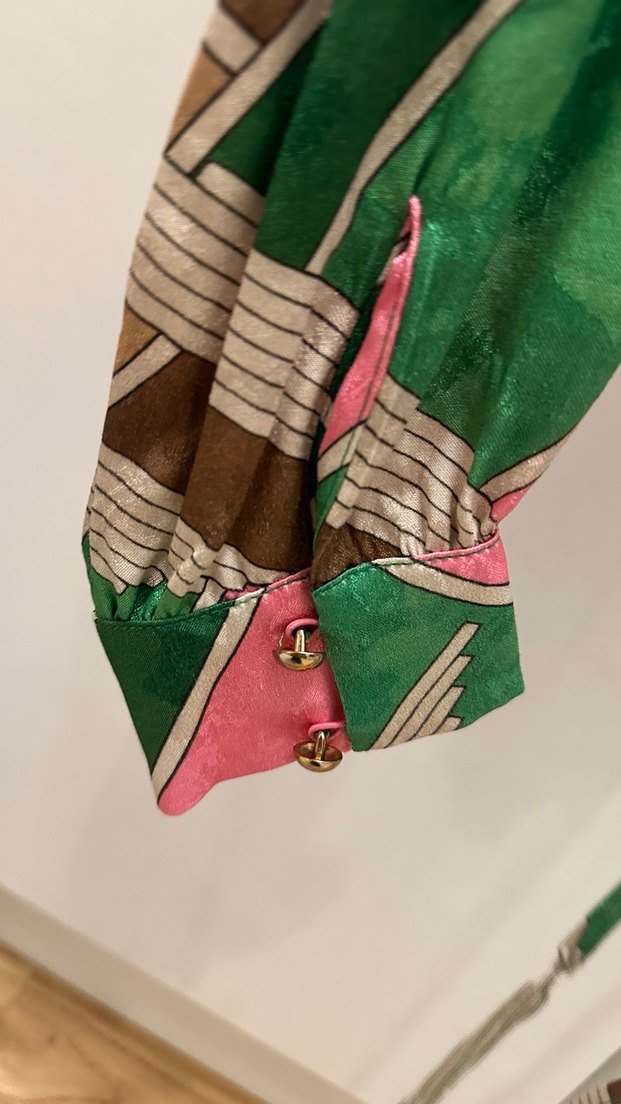 SATEN DESENLİ KRUVAZE  BLUZ - Görsel 3