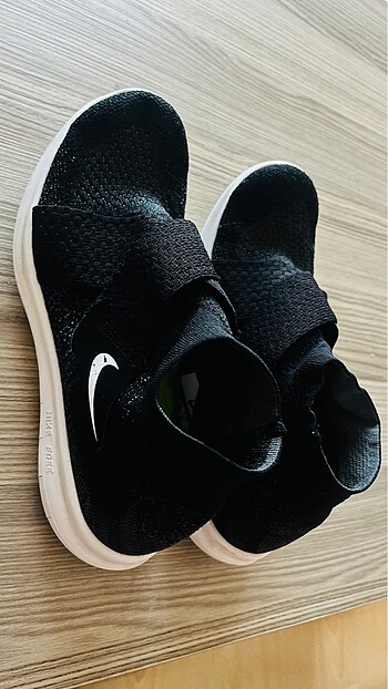 Nike run natural