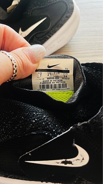 38 Beden siyah Renk Nike run natural