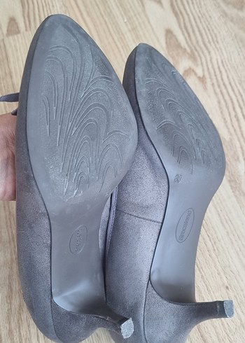 39 Beden gri Renk Gri Süet Stiletto Tokalı Kadın Ayakkabı