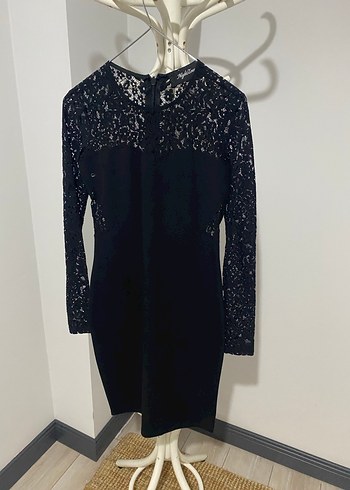 Dantel Detaylı Uzun Kollu Siyah Elbise - Görsel 3