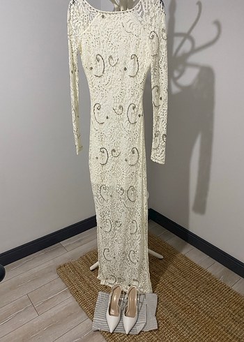 Dantel Detaylı Beyaz Uzun Elbise - Görsel 2