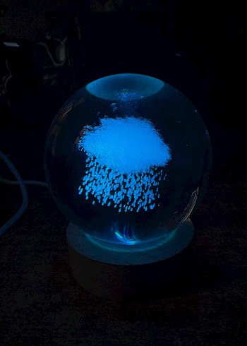 Mor yağmur bulutlu küre ışıklı - Görsel 2