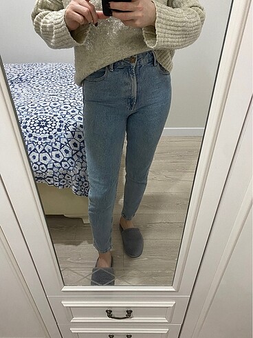 Stradivarius mom jean