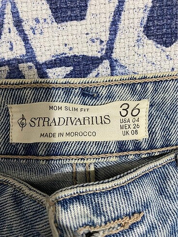 36 Beden mavi Renk Stradivarius mom jean