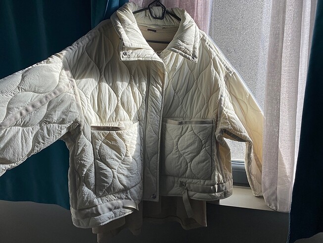 Zara Zara kapitone mont