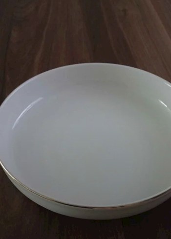 Diğer Beyaz Altın yaldızlı salata için
