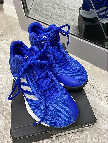 Adidas Çocuk Basketbol Ayakkabısı