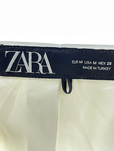 m Beden beyaz Renk Zara Ceket %70 İndirimli.