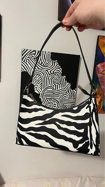 Kol çantası zebra desenli