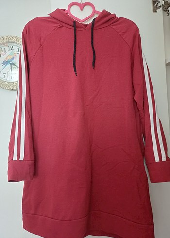 Kırmızı Kapüşonlu Uzun Kollu Sweatshirt