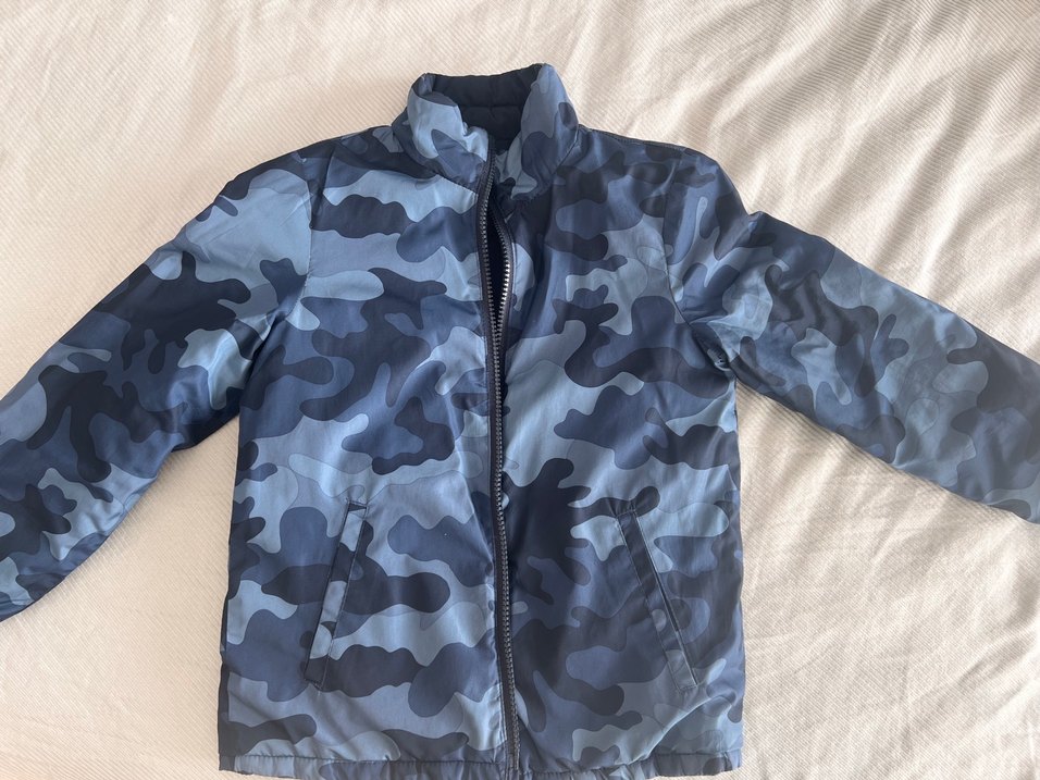 GAP marka Erkek Çocuk Lacivert çift taraflı şişme ceket mont - Görsel 2