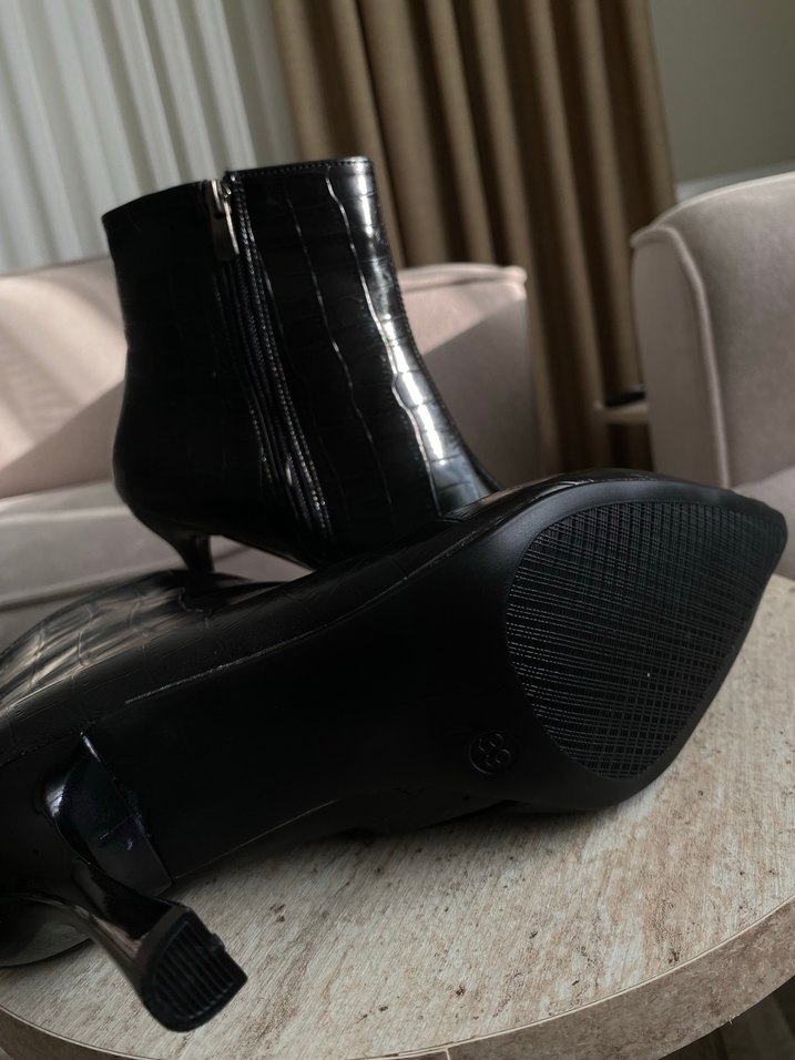 Siyah Yılan Derisi Desenli Stiletto Bot - Görsel 3