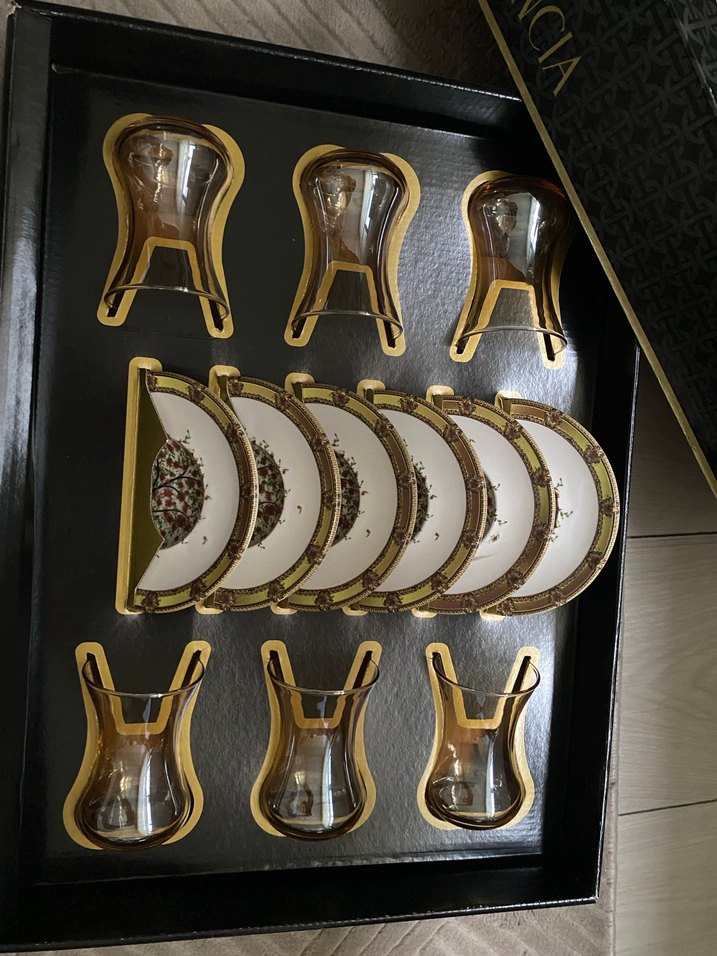 Altın Detaylı Cam Çay Seti - Görsel 2