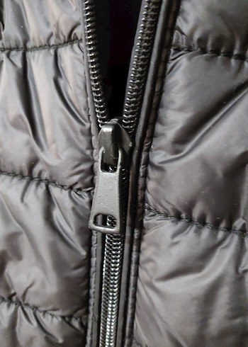 ORİJİNAL LC WAİKİKİ YELEK Siyah Kapüşonlu Fermuarlı Kadın Yelek - Görsel 8