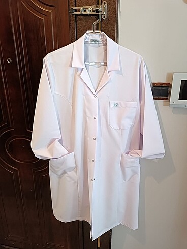  Beden laboratuvar önlüğü yeni temiz