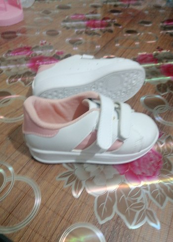 Kız Çocuk Beyaz Cırt Cırtlı Sneaker