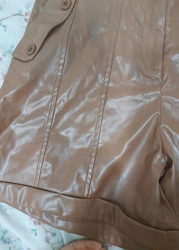 2 Adet kahverengi ve siyah deri kuşaklı bermuda &şort. - Görsel 9