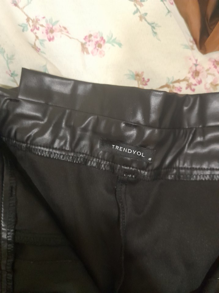 2 Adet kahverengi ve siyah deri kuşaklı bermuda &şort. - Görsel 5