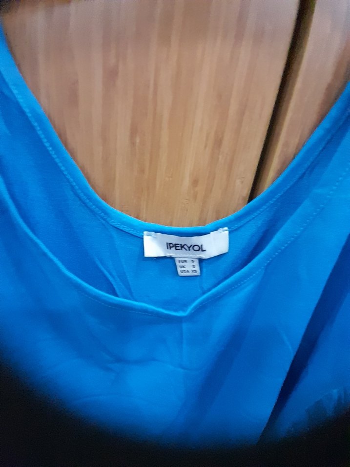 Mavi V Yaka Kolsuz Kadın Atlet - Görsel 5