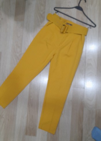 Sarı Kemerli Kumaş Kadın Pantolon - Görsel 4
