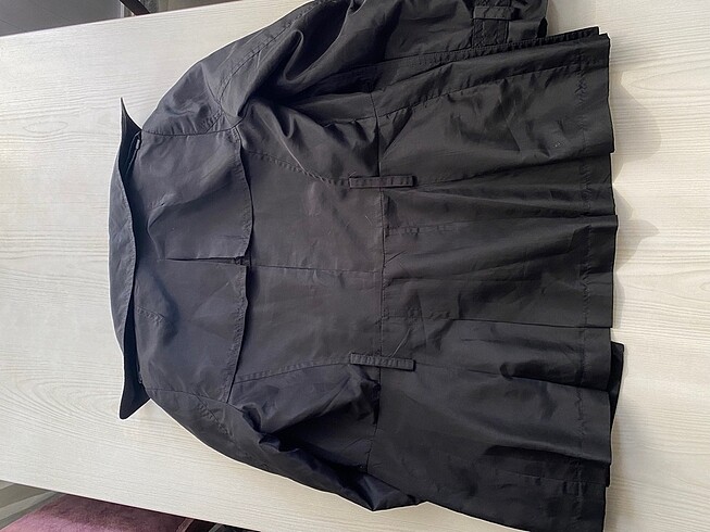 l Beden Zara trenchcoat