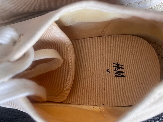 40 Beden Bej rengi 40 numara H&M marka hiç giyilmemiş bağcıklı ayakkabı