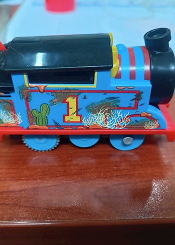 Renkli Mavi Oyuncak Pilli Thomas tren