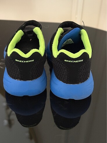 24 Beden Skechers ayakkabı