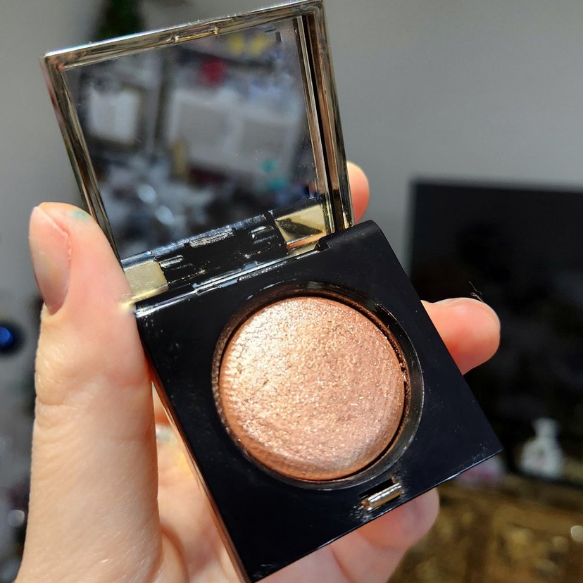 Bobbi Brown Luxe Parlak Bej Göz Farı Melting Point - Görsel 3