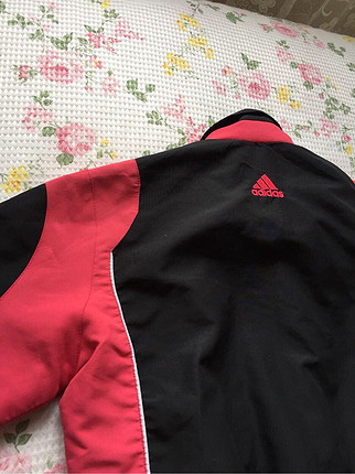 Adidas üst