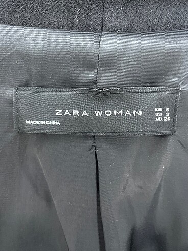 s Beden siyah Renk Zara Blazer %70 İndirimli.