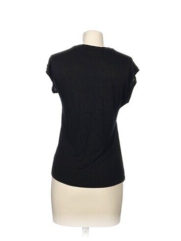 s Beden Diğer T-shirt %70 İndirimli.