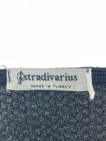 m Beden siyah Renk Stradivarius Bluz %70 İndirimli.