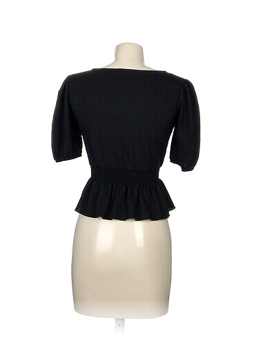 m Beden Stradivarius Bluz %70 İndirimli.