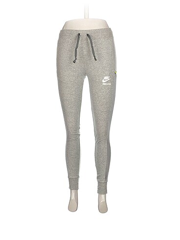Nike Eşofman Altı %70 İndirimli.