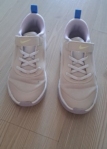 Nike Kız Çocuk Gri Spor Ayakkabı