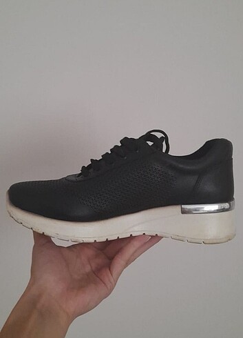 Bayan siyah spor ayakkabı - Görsel 5